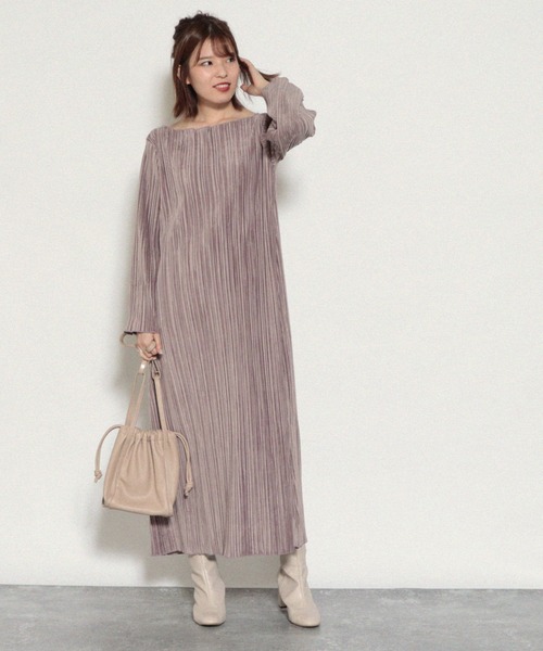 フォクシー長袖 ベロアに真ん中プリーツワンピース フォクシー長袖 ベロアに真ん中プリーツワンピース フォクシー長袖