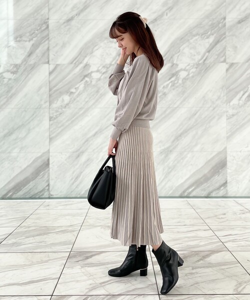 grove（グローブ）の「スタイリング自由自在！もちもちニットのセットアップ【WEB限定カラー/S-3L】（セットアップ・レディース・ベージュ系その他7/ライトグレー/ピンク系その他/グリーン系その他5/ライトブルー/レモンイエロー/ネイビー系5/グレー系その他・01/02/03/04/05）」の14枚目の写真