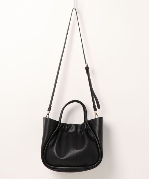 INTERPLANET（インタープラネット）の「軽量合皮２ＷＡＹラウンドＢＡＧ（ショルダーバッグ・レディース・ブラック/ブラウン/ベージュ・フリー）」の6枚目の写真