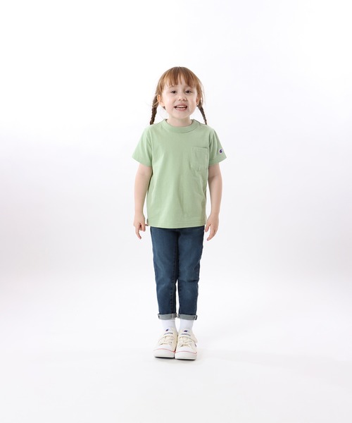 Champion(チャンピオン)の「【Champion/チャンピオン】キッズ ベーシック ショートスリーブポケットTシャツ(Tシャツ/カットソー・キッズ・ベージュ/オフホワイト/パープル/ブラック/ライトグリーン/オレンジ/ネイビー/グレー/ターコイズブルー/ライトパープル/イエロー・110/160/140/150/100/130/120)」の5枚目の写真