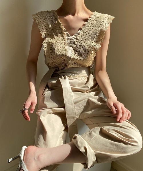 anuans ショルダーフリルVネックワンピース アニュアンス anuans ショルダーフリルVネックワンピース【返品不可