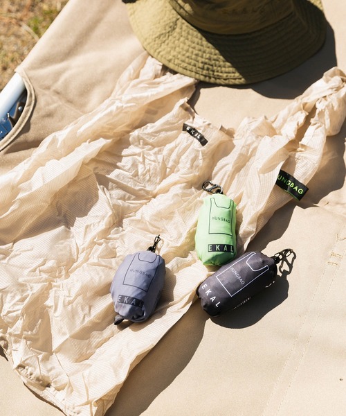 EKAL(エカル)の「『別注』 WEEKEND(ER)×EKAL HUNGBAG XL(トートバッグ・メンズ・グレー/グリーン/ブラック/ベージュ・X-LARGE)」の4枚目の写真