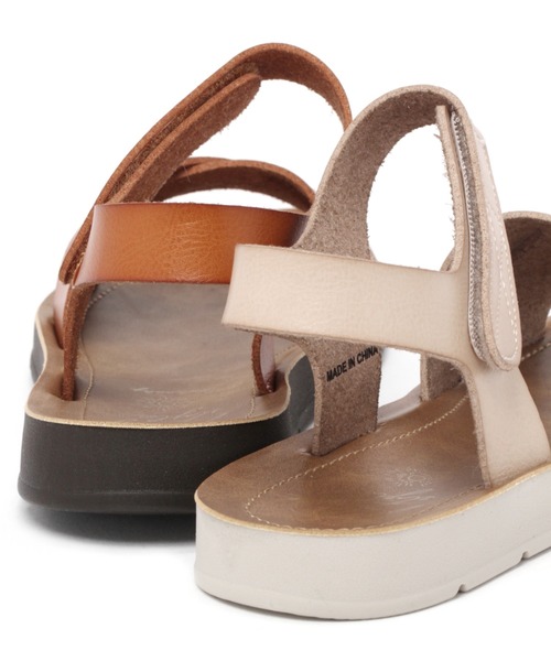 studio CLIP（スタディオクリップ）の「【キナリノ掲載商品】手染め風楽々サンダル（サンダル・レディース・オフホワイト/ブラック/キャメル・MEDIUM/X-LARGE/LARGE/SMALL）」の8枚目の写真