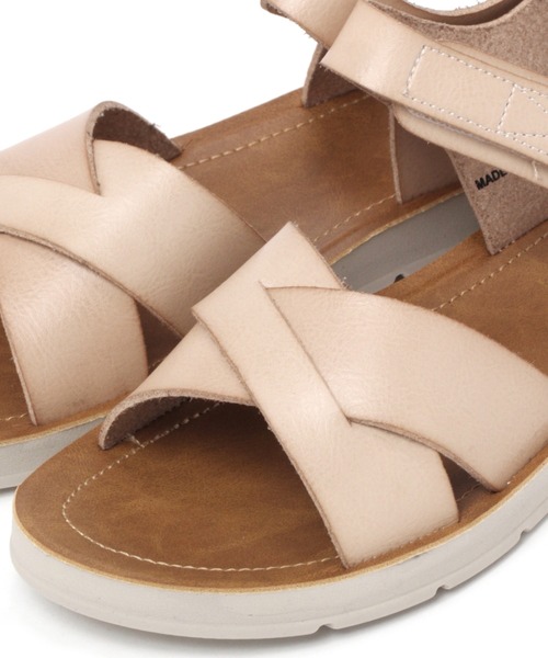 studio CLIP（スタディオクリップ）の「【キナリノ掲載商品】手染め風楽々サンダル（サンダル・レディース・オフホワイト/ブラック/キャメル・MEDIUM/X-LARGE/LARGE/SMALL）」の11枚目の写真