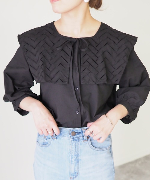 Riberry(リベリー)の「ビックカラー7分袖ブラウス/セーラーカラーシャツ(シャツ/ブラウス・レディース・ブラック/オフホワイト/グレイッシュベージュ・MEDIUM)」の2枚目の写真