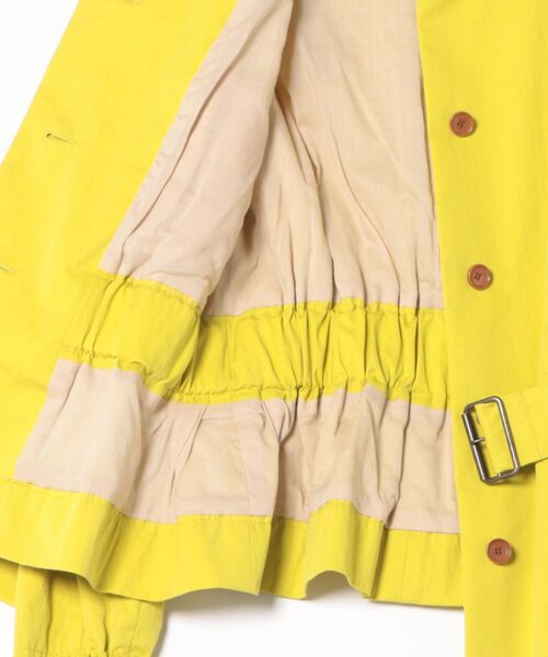 DESIGNWORKS（デザインワークス）の「ギャバジンノーカラーブルゾン（ブルゾン・レディース・グリーン/イエロー・38）」の4枚目の写真