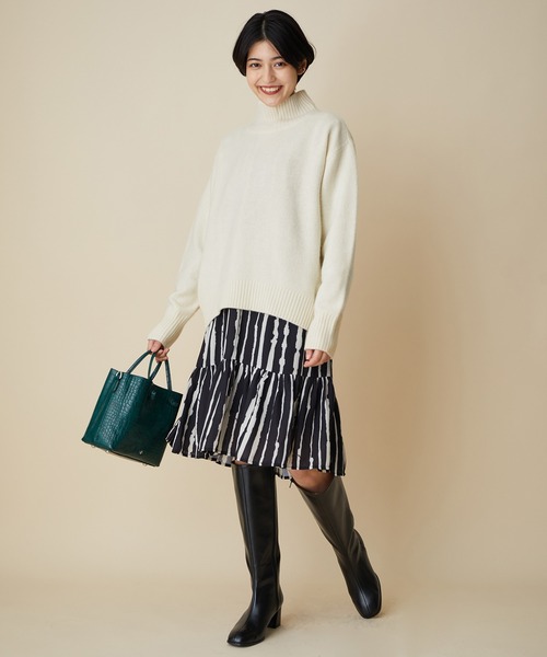 MADEMOISELLE ROPE'（マドモアゼル ロペ）の「【追加】<カシミヤ混>タートルネックコクーンニットプルオーバー（ニット/セーター・レディース・ホワイト/ダークブラウン/ブルー系その他6/レッド・38）」の7枚目の写真