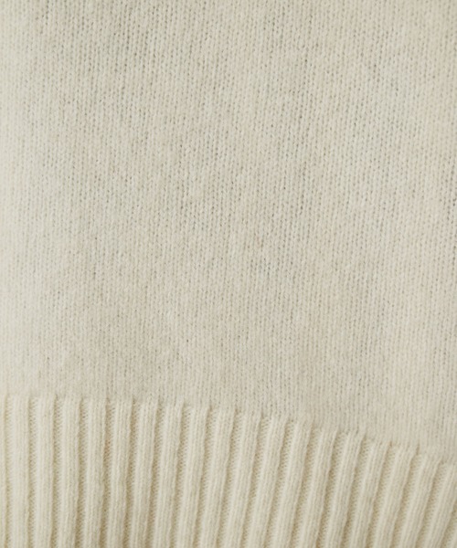 MADEMOISELLE ROPE'（マドモアゼル ロペ）の「【追加】<カシミヤ混>タートルネックコクーンニットプルオーバー（ニット/セーター・レディース・ホワイト/ダークブラウン/ブルー系その他6/レッド・38）」の8枚目の写真