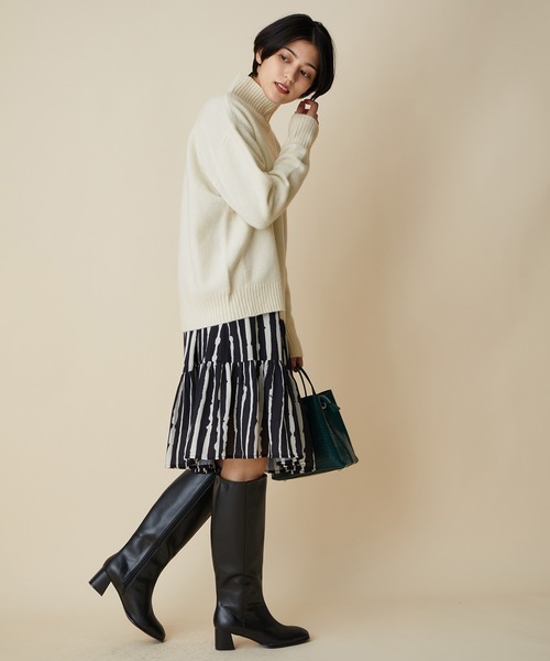 MADEMOISELLE ROPE'（マドモアゼル ロペ）の「【追加】<カシミヤ混>タートルネックコクーンニットプルオーバー（ニット/セーター・レディース・ホワイト/ダークブラウン/ブルー系その他6/レッド・38）」の15枚目の写真