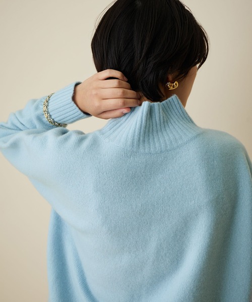 MADEMOISELLE ROPE'（マドモアゼル ロペ）の「【追加】<カシミヤ混>タートルネックコクーンニットプルオーバー（ニット/セーター・レディース・ホワイト/ダークブラウン/ブルー系その他6/レッド・38）」の12枚目の写真