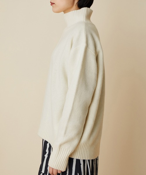 MADEMOISELLE ROPE'（マドモアゼル ロペ）の「【追加】<カシミヤ混>タートルネックコクーンニットプルオーバー（ニット/セーター・レディース・ホワイト/ダークブラウン/ブルー系その他6/レッド・38）」の21枚目の写真