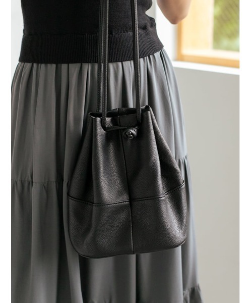 fifth（フィフス）の「ベーシックフェイクレザーバッグ（ハンドバッグ・レディース・ブラック/ブラウン・FREE）」の2枚目の写真