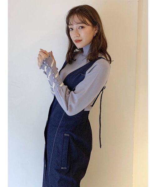 dazzlin（ダズリン）の「ツイストレースリブニットトップス（ニット/セーター・レディース・ブラック/ベージュ/オフホワイト/ブルー/モカ・FREE）」の5枚目の写真