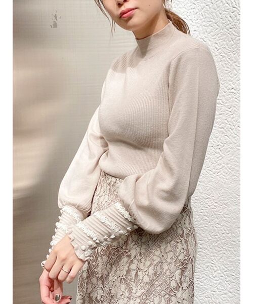 dazzlin（ダズリン）の「ツイストレースリブニットトップス（ニット/セーター・レディース・ブラック/ベージュ/オフホワイト/ブルー/モカ・FREE）」の14枚目の写真