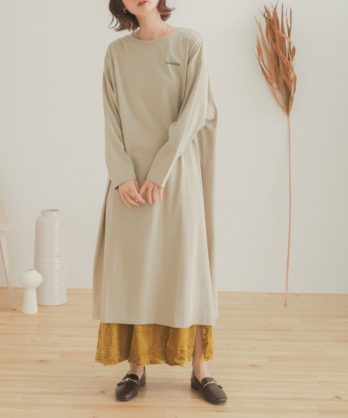SENSE OF PLACE by URBAN RESEARCH(センスオブプレイスバイアーバンリサーチ)の「バックロゴTシャツワンピース(ワンピース・レディース・ライトベージュ/オフホワイト・ONE)」の12枚目の写真