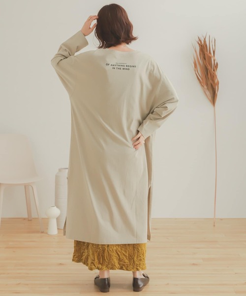 SENSE OF PLACE by URBAN RESEARCH(センスオブプレイスバイアーバンリサーチ)の「バックロゴTシャツワンピース(ワンピース・レディース・ライトベージュ/オフホワイト・ONE)」の13枚目の写真