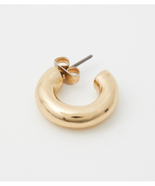 AZUL by moussy(アズールバイマウジー)の「WIDE METAL MINI HOOP EARRINGS/ワイドメタルミニフープピアス(ピアス(両耳用)・レディース・シルバー/ゴールド系その他・FREE)」の4枚目の写真
