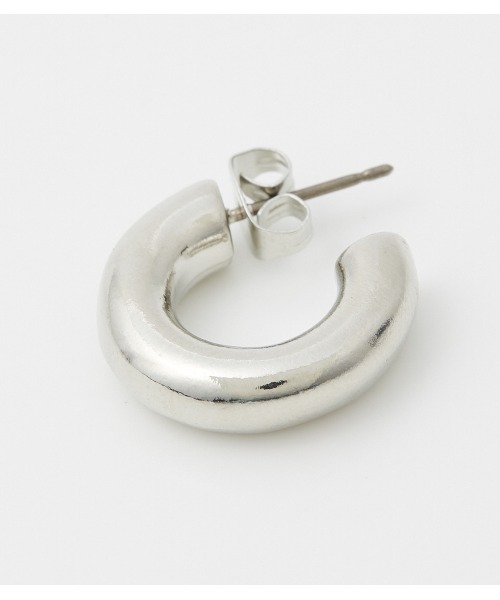 AZUL by moussy(アズールバイマウジー)の「WIDE METAL MINI HOOP EARRINGS/ワイドメタルミニフープピアス(ピアス(両耳用)・レディース・シルバー/ゴールド系その他・FREE)」の10枚目の写真