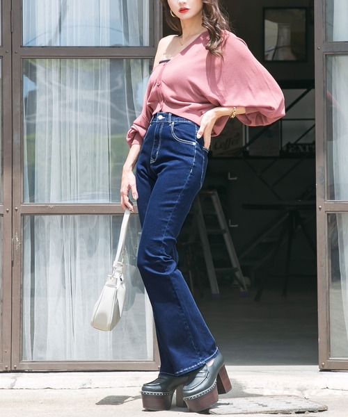 Newlyme（ニューリーミー）の「美脚フレアデニムパンツ（デニムパンツ・レディース・ライトグレー/ブラック/グレー/インディゴブルー/ブラック系その他/ライトインディゴブルー・SMALL/MEDIUM/LARGE/X-LARGE/XX-LARGE）」の13枚目の写真