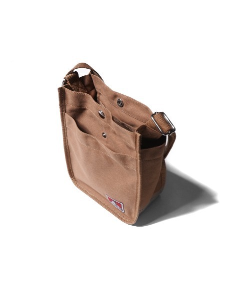 BEN DAVIS（ベンデイビス）の「《BEN DAVIS》ショルダー バッグ（ショルダーバッグ・メンズ・カーキ/キャメル/ナチュラル/ブラック・FREE）」の8枚目の写真