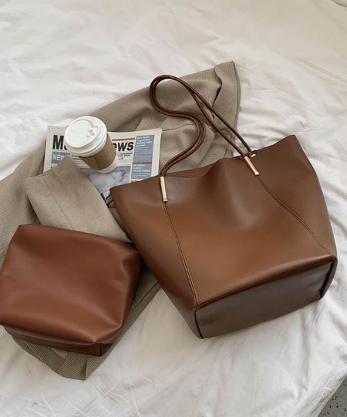 KOR(ケーオーアール)の「A4対応*大容量 フェイクレザートートバッグ(トートバッグ・レディース・ブラック/ダークブラウン/ベージュ/ブラウン・FREE)」の18枚目の写真