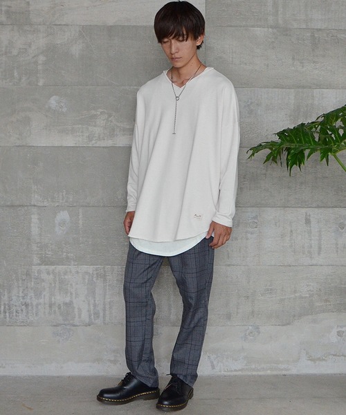 MinoriTY（マイノリティ）の「【MinoriTY】ルーズシルエットVネックロンT カットソー Tシャツ メンズ 無地 秋服（Tシャツ/カットソー・メンズ・カーキ/アイボリー/ブルーグレー/モカ/パープル系その他/チャコール・S/M/L）」の8枚目の写真