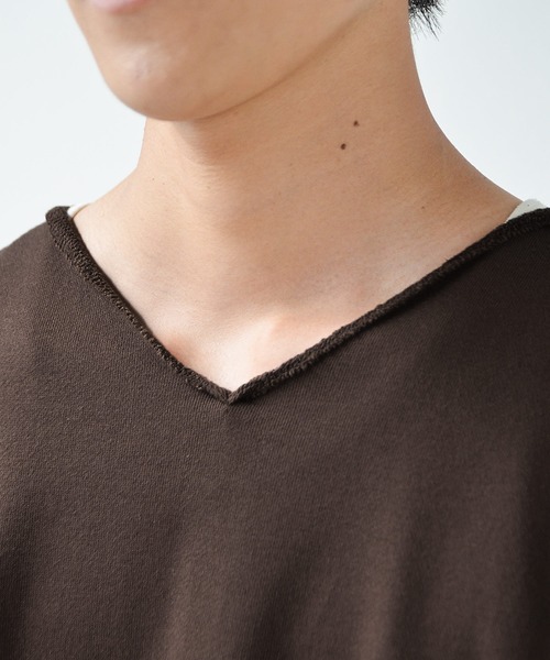 MinoriTY（マイノリティ）の「【MinoriTY】ルーズシルエットVネックロンT カットソー Tシャツ メンズ 無地 秋服（Tシャツ/カットソー・メンズ・カーキ/アイボリー/ブルーグレー/モカ/パープル系その他/チャコール・S/M/L）」の14枚目の写真