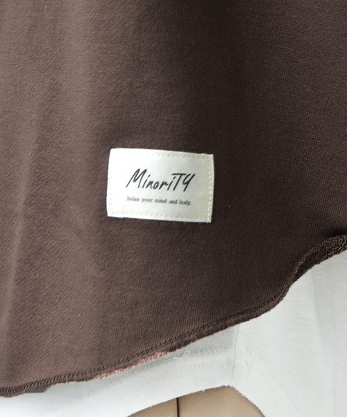 MinoriTY（マイノリティ）の「【MinoriTY】ルーズシルエットVネックロンT カットソー Tシャツ メンズ 無地 秋服（Tシャツ/カットソー・メンズ・カーキ/アイボリー/ブルーグレー/モカ/パープル系その他/チャコール・S/M/L）」の18枚目の写真