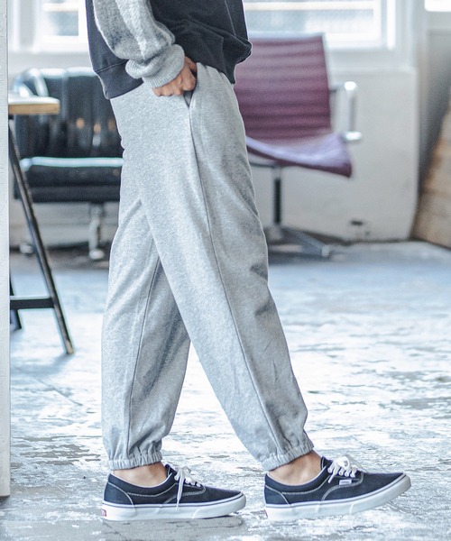CAMBIO(カンビオ)の「mp9411-Over Size Silhouette Sweat Pants スウェットパンツ(スウェットパンツ・メンズ・アッシュ/ヘザーグレー/ブラック/ネイビー・L/M)」の5枚目の写真