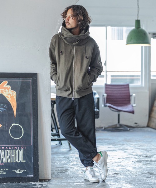 CAMBIO(カンビオ)の「mp9411-Over Size Silhouette Sweat Pants スウェットパンツ(スウェットパンツ・メンズ・アッシュ/ヘザーグレー/ブラック/ネイビー・L/M)」の10枚目の写真