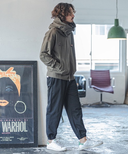 CAMBIO(カンビオ)の「mp9411-Over Size Silhouette Sweat Pants スウェットパンツ(スウェットパンツ・メンズ・アッシュ/ヘザーグレー/ブラック/ネイビー・L/M)」の11枚目の写真