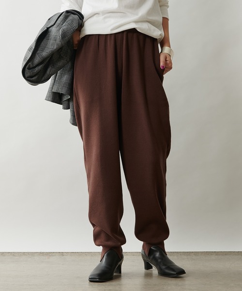 Omekashi（オメカシ）の「ニットジョガーパンツ（スウェットパンツ・レディース・ブラウン/ブラック/アイボリー・FREE）」の10枚目の写真