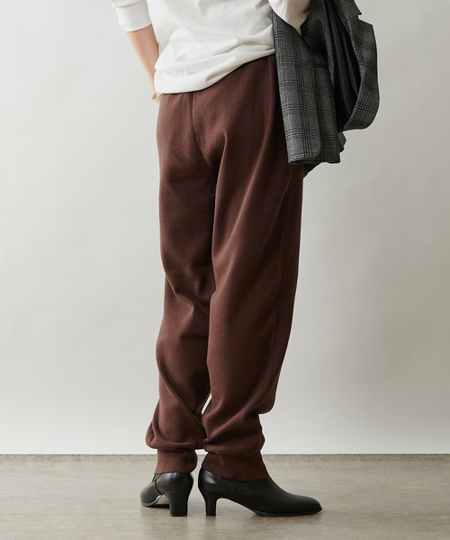 Omekashi（オメカシ）の「ニットジョガーパンツ（スウェットパンツ・レディース・ブラウン/ブラック/アイボリー・FREE）」の11枚目の写真