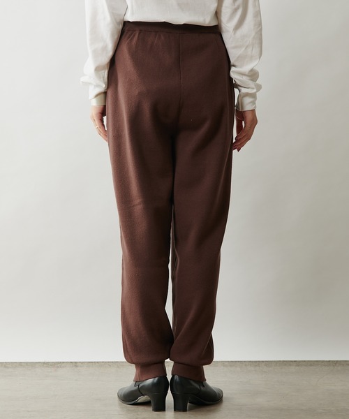 Omekashi（オメカシ）の「ニットジョガーパンツ（スウェットパンツ・レディース・ブラウン/ブラック/アイボリー・FREE）」の17枚目の写真