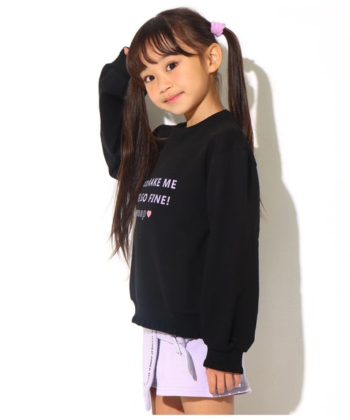 ANAP kids（アナップキッズ）の「フリルリブラメプリント裏毛トレーナー（スウェット・キッズ・ブラック/オフホワイト・S/M/L）」の10枚目の写真