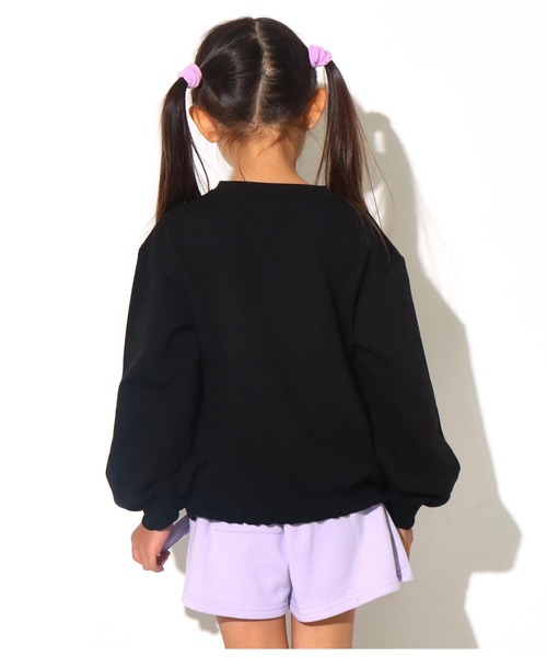 ANAP kids（アナップキッズ）の「フリルリブラメプリント裏毛トレーナー（スウェット・キッズ・ブラック/オフホワイト・S/M/L）」の11枚目の写真