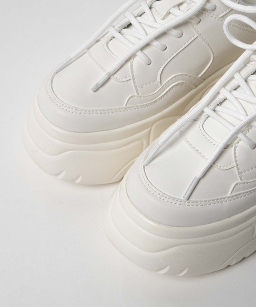 WEGO(ウィゴー)の「WEGO/ボリュームスニーカー(スニーカー・レディース・ホワイト/ブラック/グリーン/ライトベージュ・MEDIUM/LARGE)」の10枚目の写真