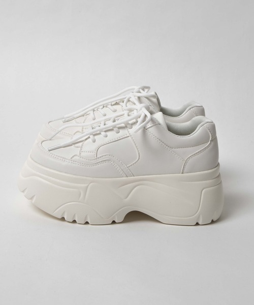 WEGO(ウィゴー)の「WEGO/ボリュームスニーカー(スニーカー・レディース・ホワイト/ブラック/グリーン/ライトベージュ・MEDIUM/LARGE)」の12枚目の写真