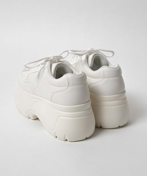 WEGO(ウィゴー)の「WEGO/ボリュームスニーカー(スニーカー・レディース・ホワイト/ブラック/グリーン/ライトベージュ・MEDIUM/LARGE)」の9枚目の写真