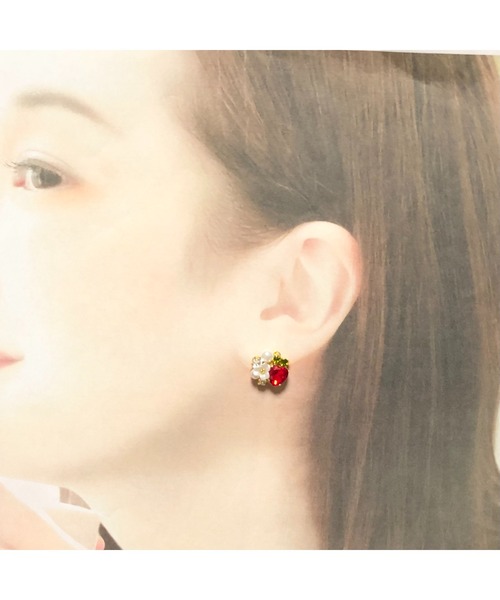 tone（トーン）の「【Arivenalice】いちごのハートビジュー ピアス(MA)（ピアス（両耳用）・レディース・レッド・FREE）」の7枚目の写真
