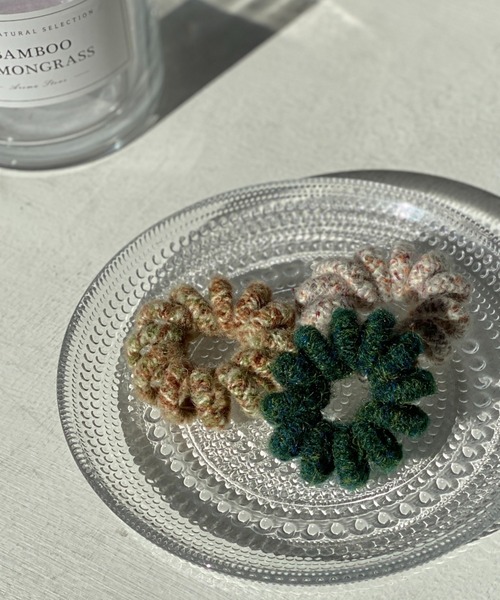 LOWRYS FARM（ローリーズファーム）の「グルグル３ＳＥＴヘアゴム　258115（ヘアゴム・レディース・グリーン/イエロー/ブルー/グリーン系その他/ピンク・FREE）」の2枚目の写真