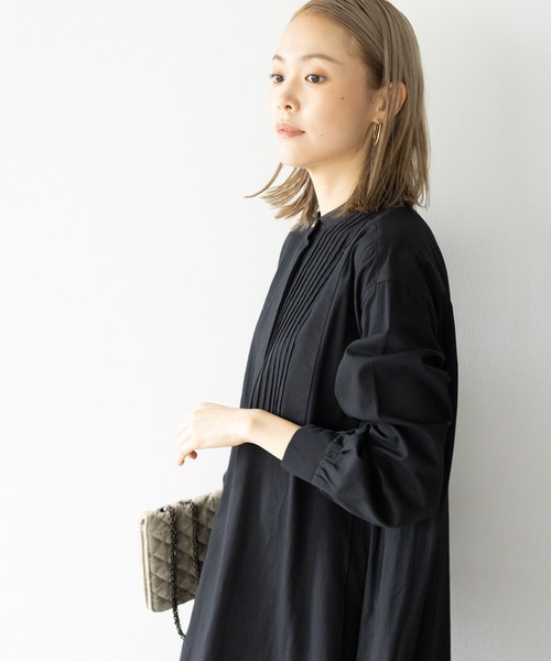 HERENCIA（ヘレンチア）の「ピンタックデザイン バンドカラー ソフトツイル ワンピース（ドレス・レディース・ブラック/レッド/オフホワイト/ミント/マスタード・MEDIUM）」の19枚目の写真