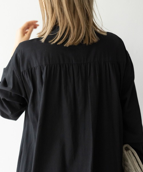 HERENCIA（ヘレンチア）の「ピンタックデザイン バンドカラー ソフトツイル ワンピース（ドレス・レディース・ブラック/レッド/オフホワイト/ミント/マスタード・MEDIUM）」の7枚目の写真