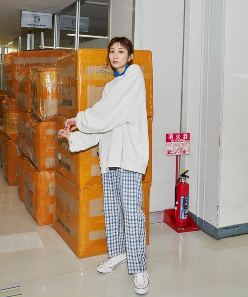 Auntie Rosa Holiday（アンティローザホリデー）の「オーバーサイズロゴスウェット（スウェット・レディース・ネイビー/オフホワイト/グレー・FREE）」の13枚目の写真