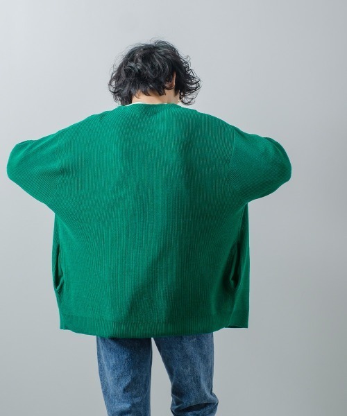 improves(インプローブス)の「12GG あぜ編みニット オーバーサイズ カーディガン(カーディガン/ボレロ・メンズ・ブルー/ブラック/ナチュラル/マスタード/グリーン・MEDIUM/LARGE)」の21枚目の写真