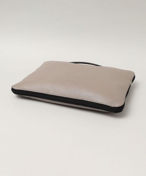 TOMOE（トモエ）の「【SHIPS別注】TOMOE: SLIM EX（クラッチバッグ・メンズ・グレー/ブラック・ONE SIZE）」の4枚目の写真