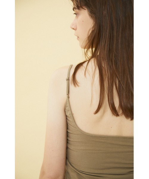 BLACK BY MOUSSY（ブラックバイマウジー）の「back open cap camisole（バックオープンカップキャミソール）（キャミソール・レディース・カーキ/ベージュ/ブラック/ライトイエロー/ライトカーキ・2/1）」の16枚目の写真