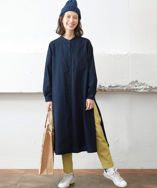 Sunny clouds（サニークラウズ）の「サニークラウズ黒藍切り込みワンピ＜レディース＞（ワンピース・レディース・インディゴブルー・NM/MEDIUM/LARGE/X-LARGE/XX-LARGE）」の2枚目の写真
