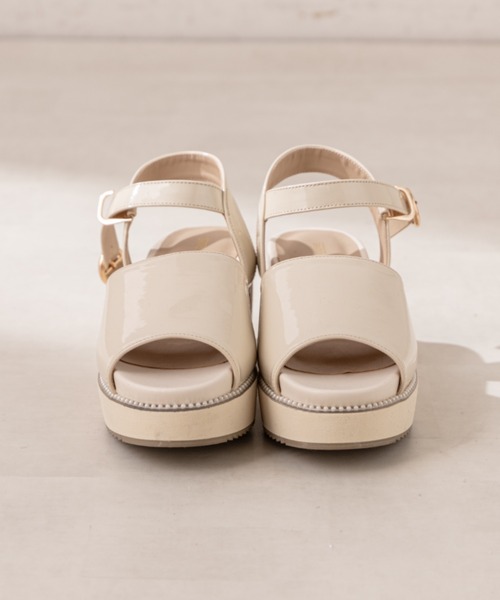 OLIVE des OLIVE(オリーブデオリーブ)の「パールピースサンダル(サンダル・レディース・ライトグレー/オフホワイト/ゴールド・SMALL/MEDIUM/LARGE)」の12枚目の写真
