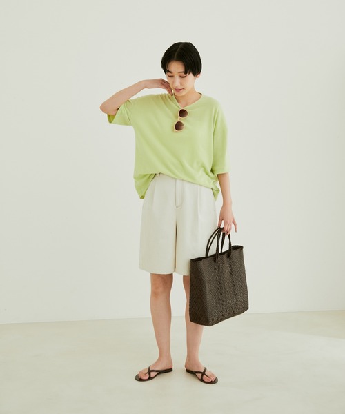 SALON adam et rope'（サロン アダム エ ロペ）の「【極上の肌ざわり】ボックスシルエットBIG T -CreamyCotton /クリーミーコットン-（Tシャツ/カットソー・レディース・オフホワイト/ピンク/オレンジ/ホワイト系その他2/ブラック系その他/ライトグリーン・FREE）」の11枚目の写真